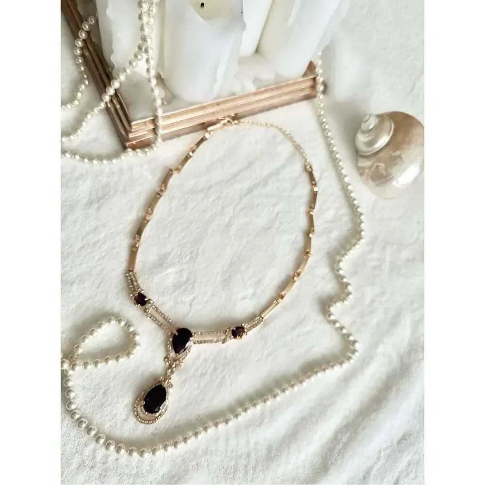 Deep Purple teardrop rhinestone statement necklace ￼